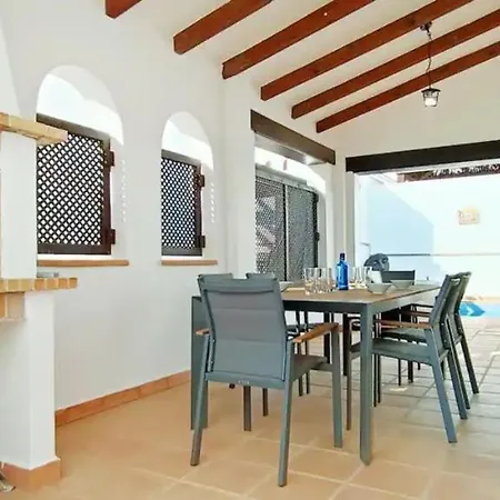 Cozy House With Everyone With Pool * Vlorë